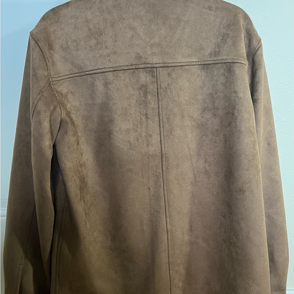 Stylish and versatile Brown Suede Button-Up Jacket - Picture 3 of 3